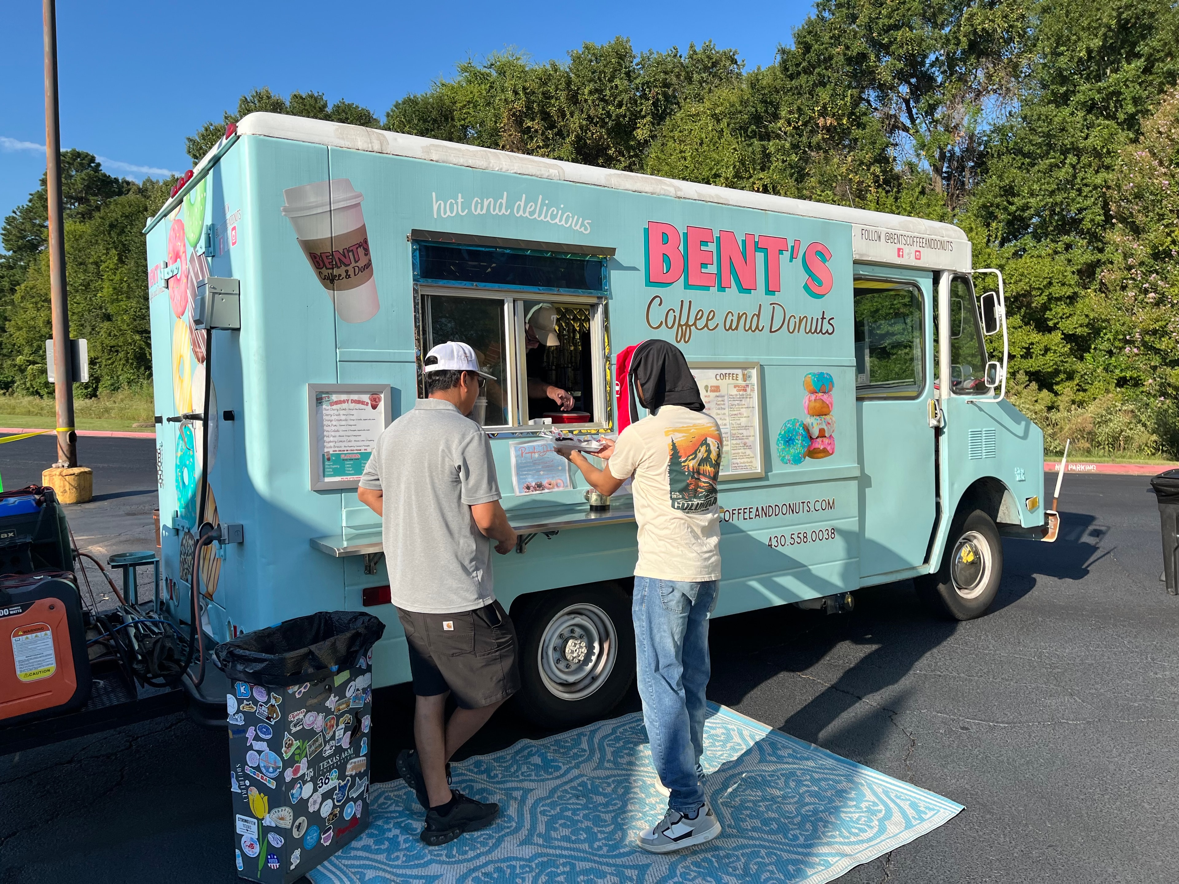 Bent's Coffee and Donuts food truck at Chalk Your HeART Out